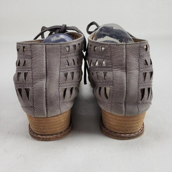 Jeffrey Campbell Rodillo Wedge Sandal Womens 6 Taupe Open Toe Laser Cut Lace Up - Picture 8 of 11